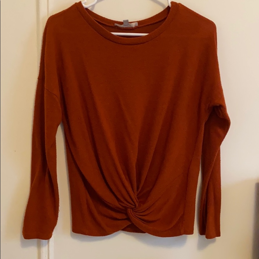 Sweater - Picture 1 of 3